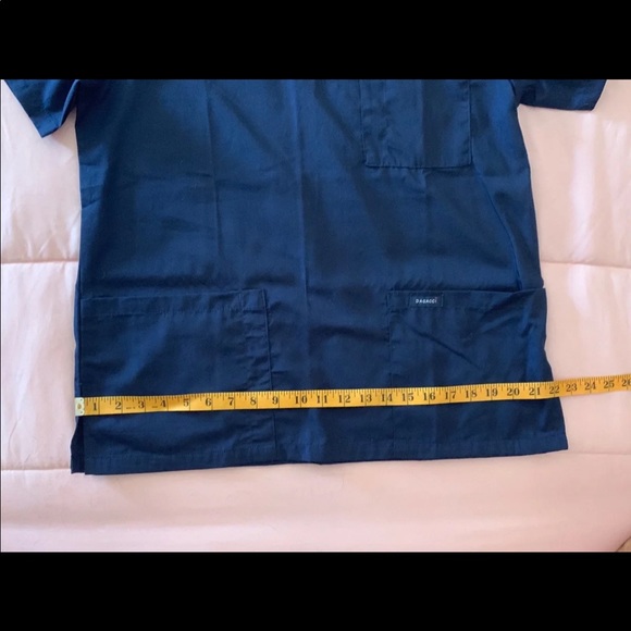 DAGACCI SCRUB TOP SMALL NAVY NWOT - Picture 4 of 12